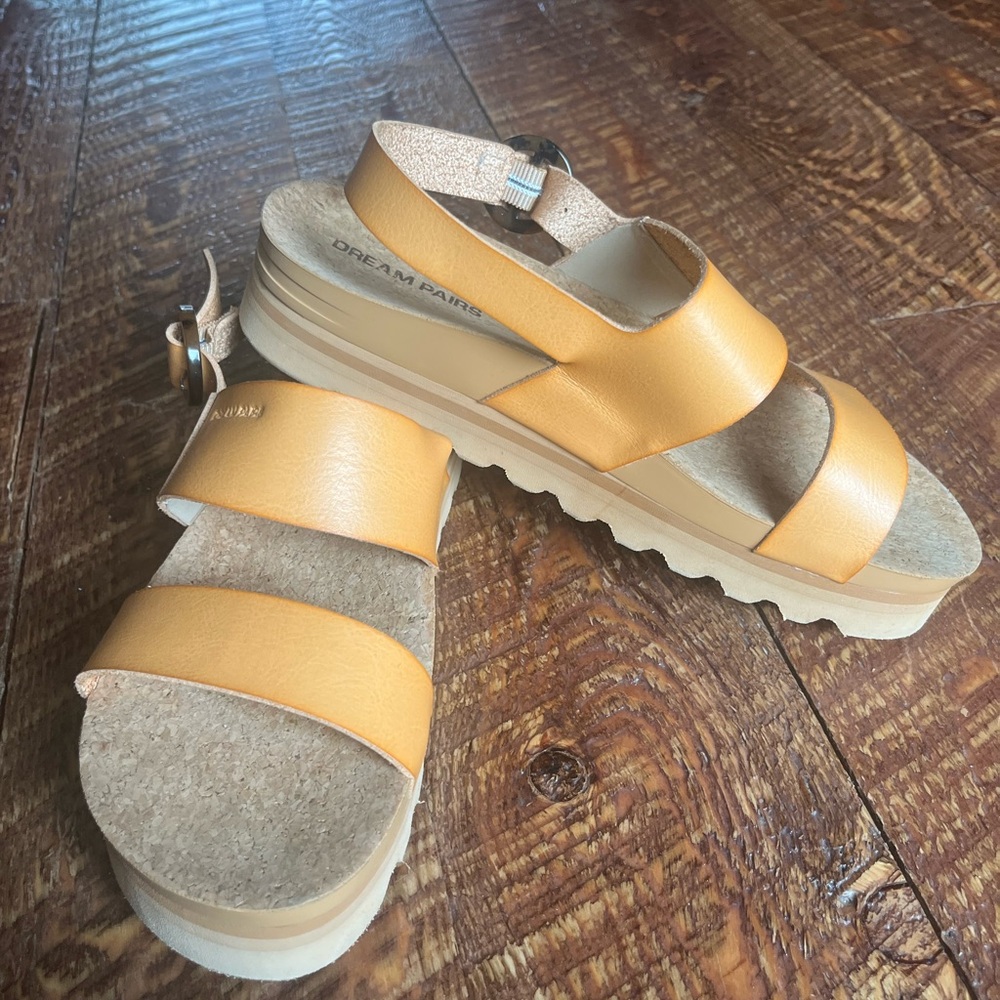 Dream Pairs Women's Gold Sandals